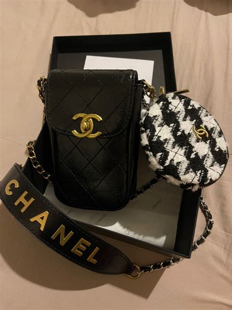 chanel vip pouch